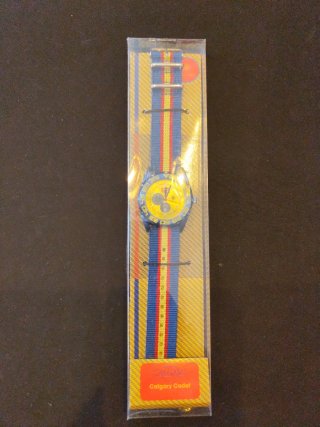 Reloj Calgary Cadet Azul Amarillo