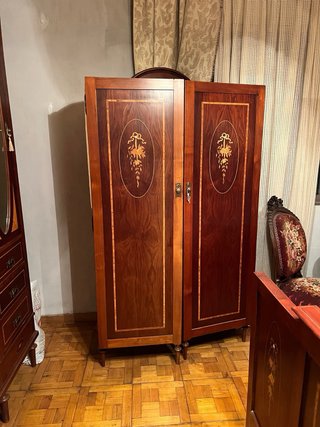 Tocador antiguo de madera