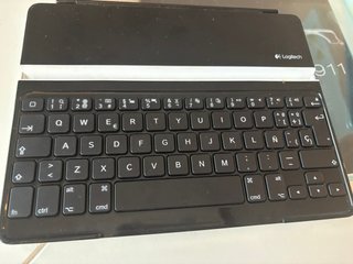 Teclado Logitech Ultrathin Key Negro/Plata