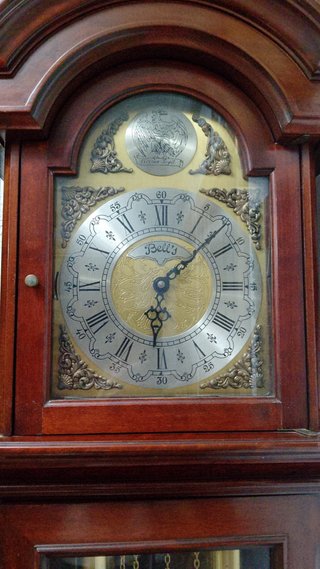 Reloj de pie antiguo coleccionista