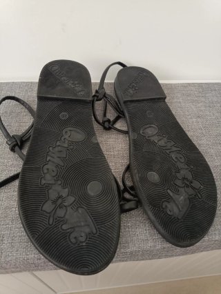 Sandalias negras planas talla 39