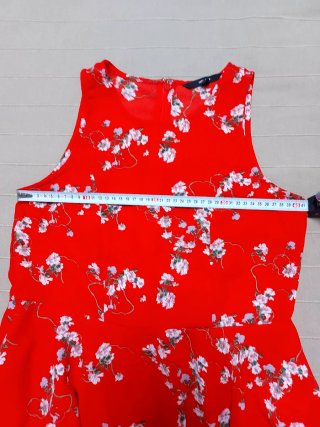 Top floral rojo talla XS/S