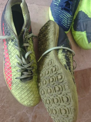 Zapatillas fútbol sala 47 y césped artificial 46'5