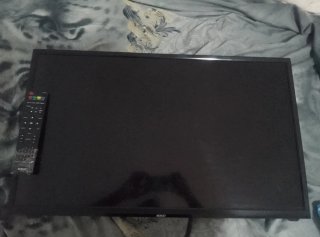 Televisor Sogo 32" con mando original