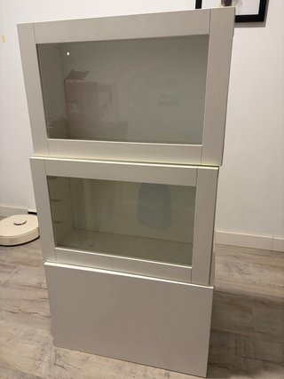 Estanterías blancas comedor con cristal