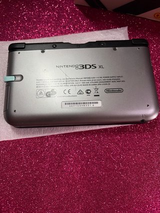 Nintendo 3DS XL Plata + Negro + Mario Kart