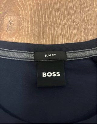 Camiseta Boss Negra Talla M