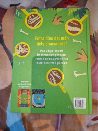 Els dinosaures. La lupa màgica