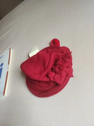 Gorro Monnalisa Bebé Rojo nuevo Ropa de bebe.