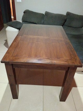 Mesa de madera natural con cristal, extensible