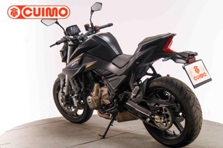 QJ MOTOR SRK 700