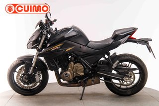 QJ MOTOR SRK 700