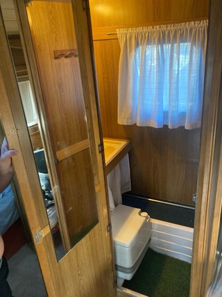 Caravana Roller Aloha 410 para restaurar