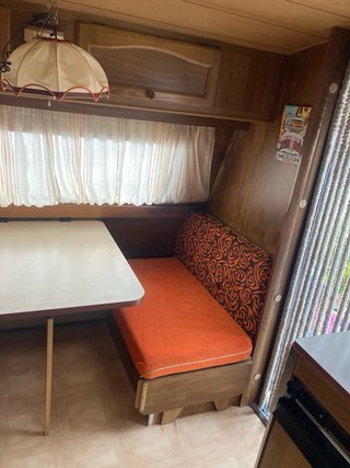 Caravana Roller Aloha 410 para restaurar