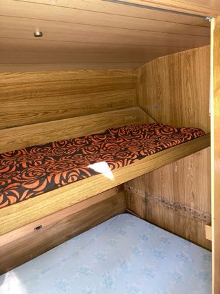 Caravana Roller Aloha 410 para restaurar