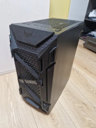 PC Gaming GeForce con RGB