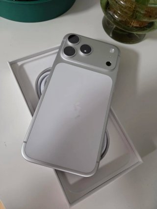 iPhone 17 Pro Max 2 CICLOS DE CARGA