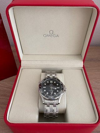 Reloj estilo Omega SM DV (negro)