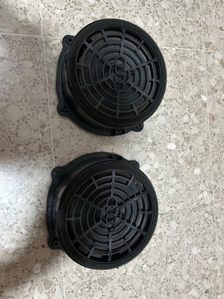 Altavoces delanteros originales audi tt mk2