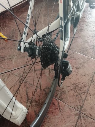 Bicicleta BH G6 Blanca