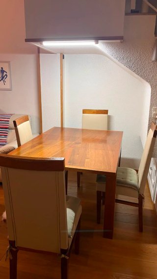 Mesa extensible madera con 4 sillas