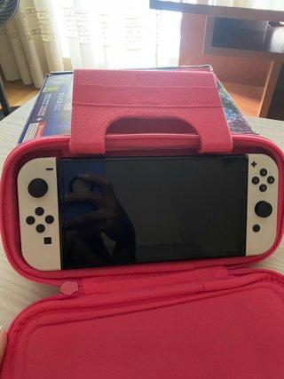 Nintendo Switch oled + Juego