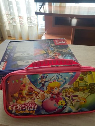 Nintendo Switch oled + Juego