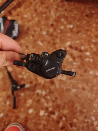 Freno Hidráulico Shimano MT200. TRASERO