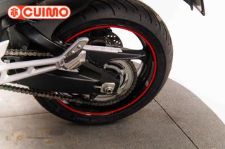 SUZUKI GSR 600