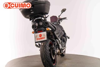 SUZUKI GSR 600