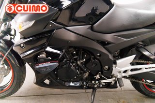 SUZUKI GSR 600