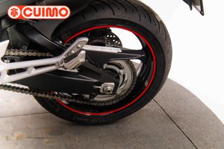 SUZUKI GSR 600