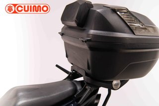 SUZUKI GSR 600