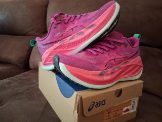 Asics Superblast 2 Paris Zapatillas Running Mujer