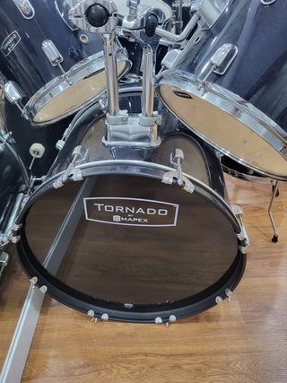 Batería Mapex Tornado Completa + Accesorios