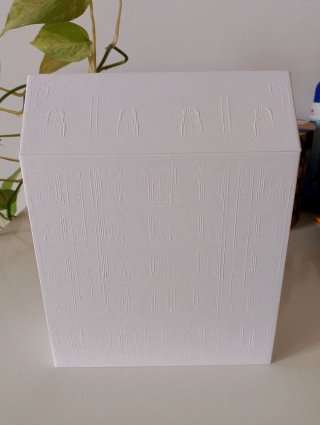 Caja Dior con cajones dorados