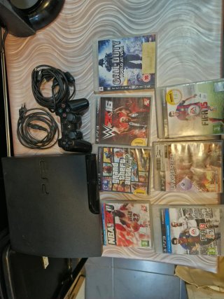 Consola PS3 Negra con Mando y Juegos