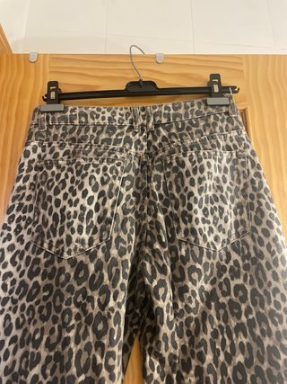Pantalones Pull&Bear Animal Print Talla 32