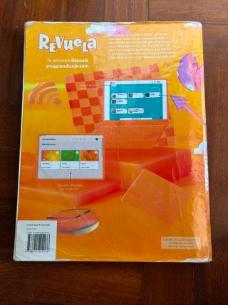 Libro Economía 1 bachillerato Revuela.
