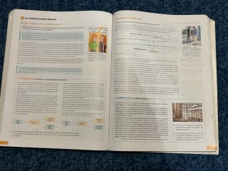 Libro Economía 1 bachillerato Revuela.