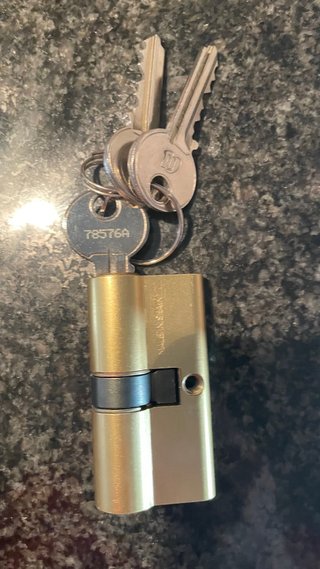 Bombínes de seguridad para puerta