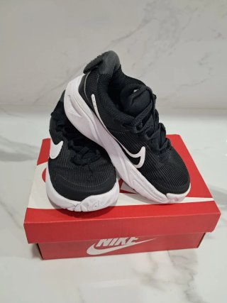 Zapatillas Nike niño talla 26