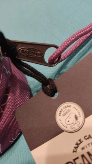 Estuche Eastpak x Peanuts Snoopy