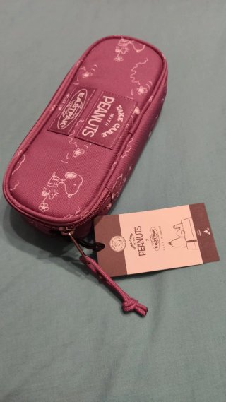 Estuche Eastpak x Peanuts Snoopy