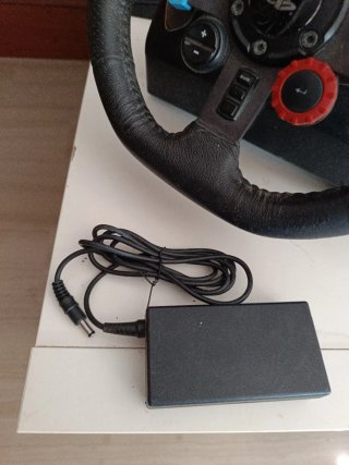 Logitech G29 Driving Force Racing Wheel