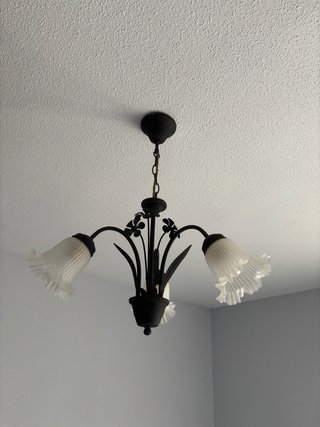 Conjunto de lámparas de forja negra dormitorio.