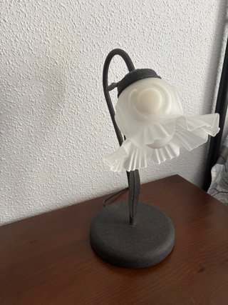 Conjunto de lámparas de forja negra dormitorio.