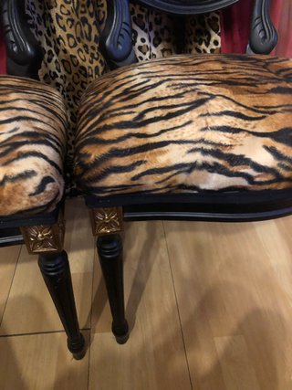 2 Sillas Comedor Tapizadas Animal print  Venta en