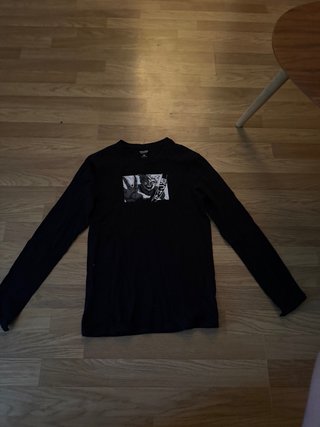 Un lote de camisetas 11-12 años
