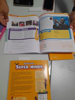 Super Minds Second Edition Level 5 Student's Bo...